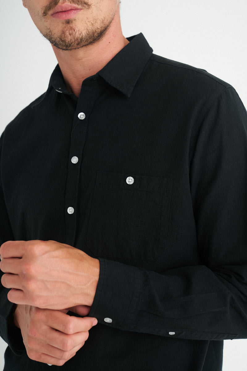 Identitee W71 – Men’s Floyd Long Sleeve Shirt